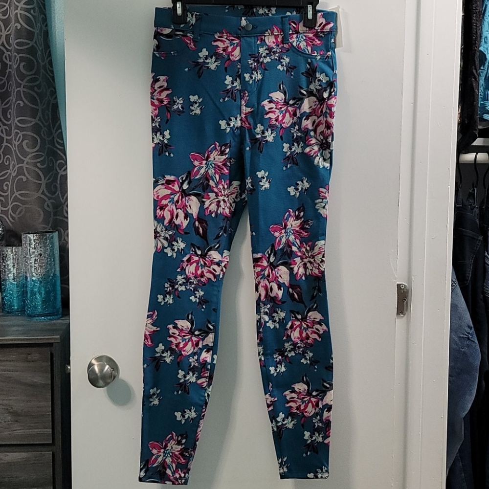 Time & Tru Floral Jeggings